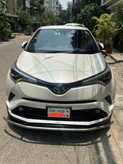 Toyota C-HR 2017 Pearl for sale