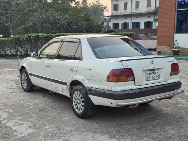 Toyota Corolla 1996 Pearl