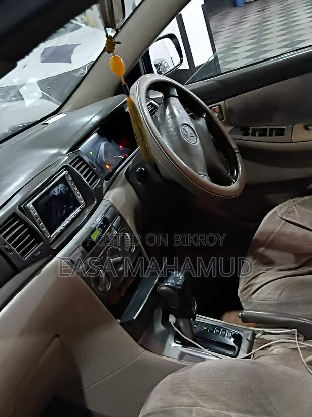 Toyota Corolla Sedan Automatic 2004 Silver