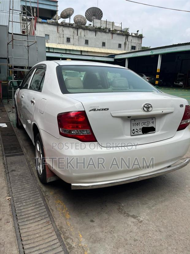 Toyota Axio 2012 White