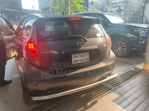 Toyota Aqua 2012 Silver