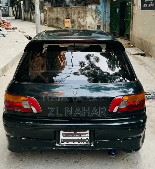 Toyota Starlet Glanza 1995 Black