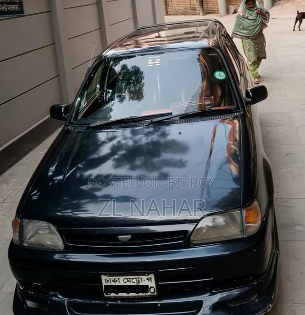 Toyota Starlet Glanza 1995 Black