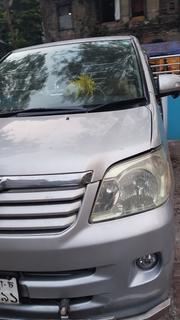 Toyota Noah 2.0 FWD (8 Seater) 2004 Silver for sale