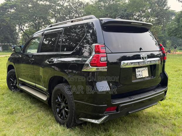 Toyota Land Cruiser Prado 2.7 2017 Black