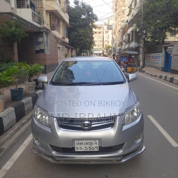 Toyota Corolla Base 4dr Sedan (1.8L 4cyl 5M) 2010 Silver
