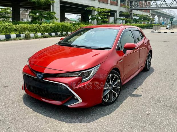Toyota Corolla XSE (1.8L 4cyl 2A) 2018 Orange
