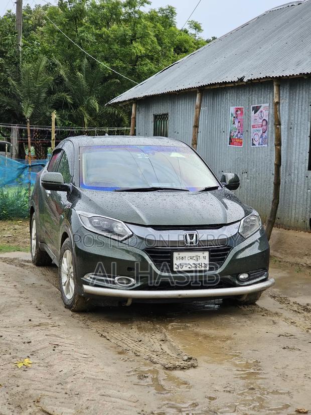 Honda Vezel 1.5 Hybrid 2WD 2014 Green