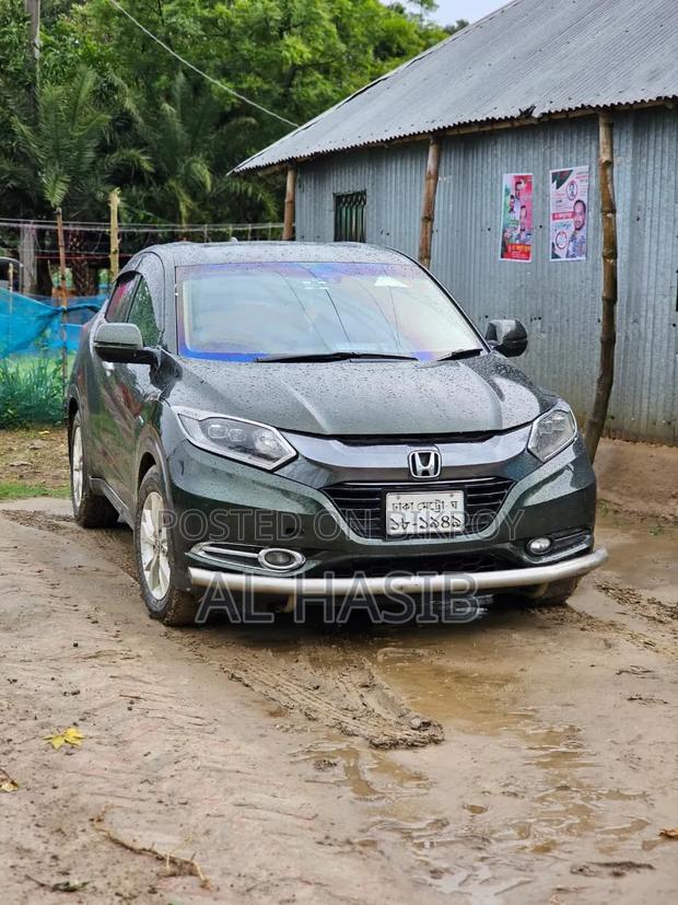 Honda Vezel 1.5 Hybrid 2WD 2014 Green