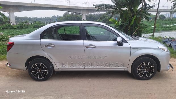 Toyota Axio 2015 Silver