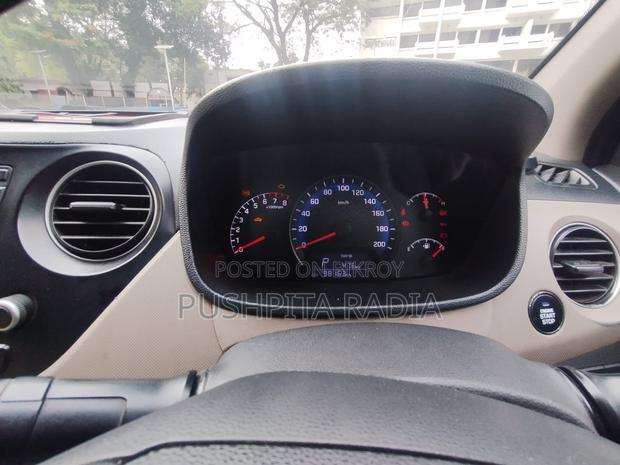 Hyundai Xcent 2016 Gray