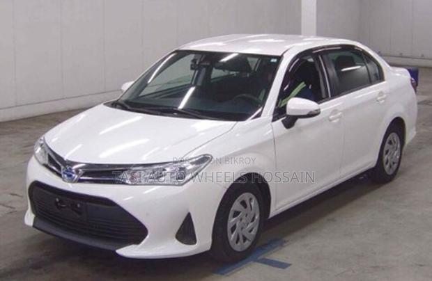 Toyota Axio 2021 White
