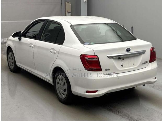 Toyota Axio 2021 White