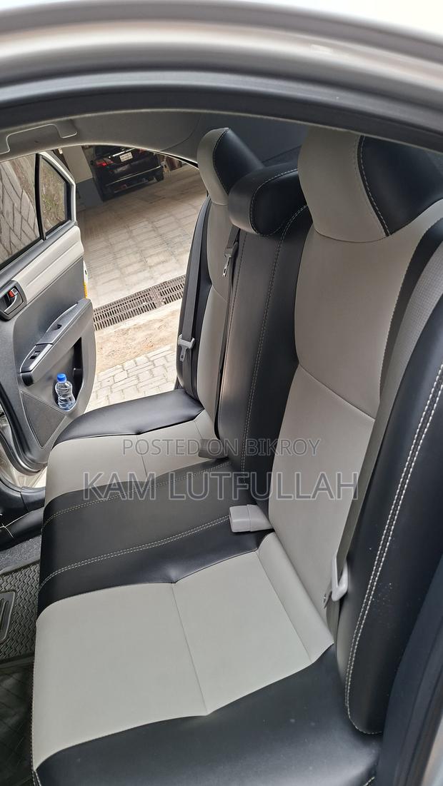 Toyota Axio 1.5 Hybrid 2WD 2014 Silver