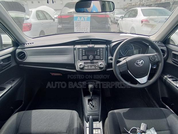 Toyota Axio 2021 Silver