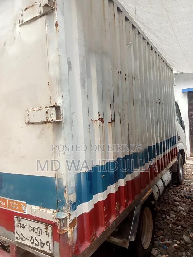 Toyota Dyna 2008 White
