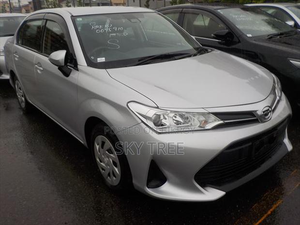 Toyota Axio 2021 Silver