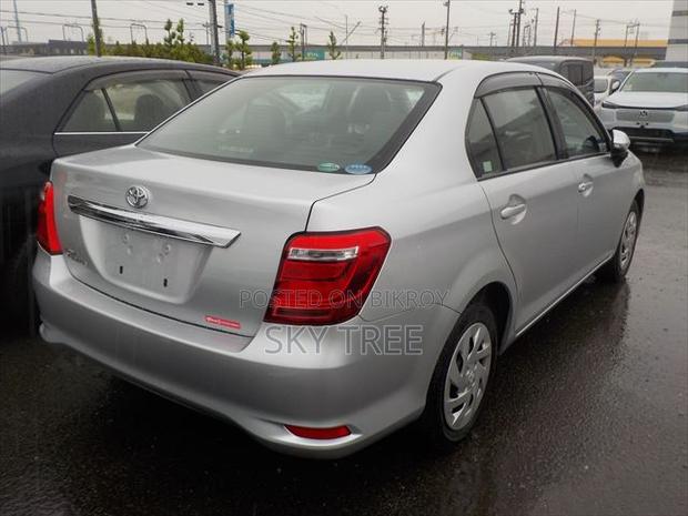 Toyota Axio 2021 Silver