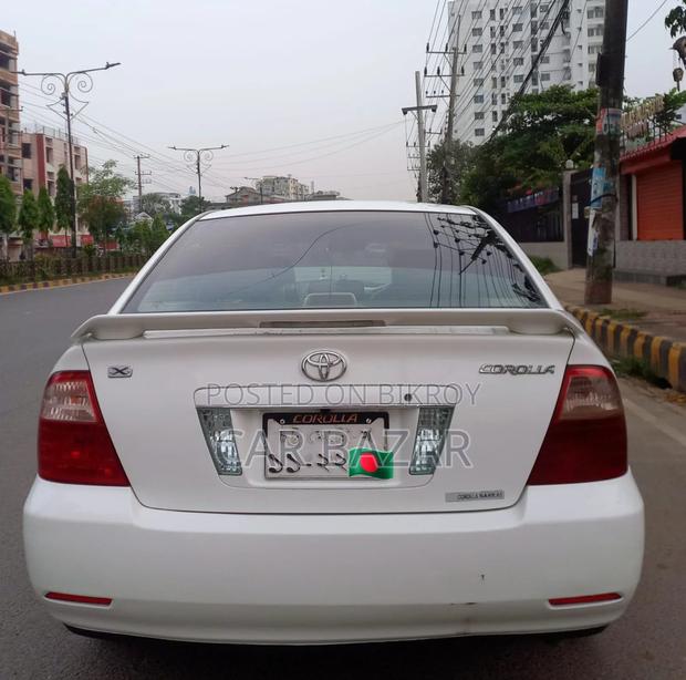 Toyota Corolla 2005 White