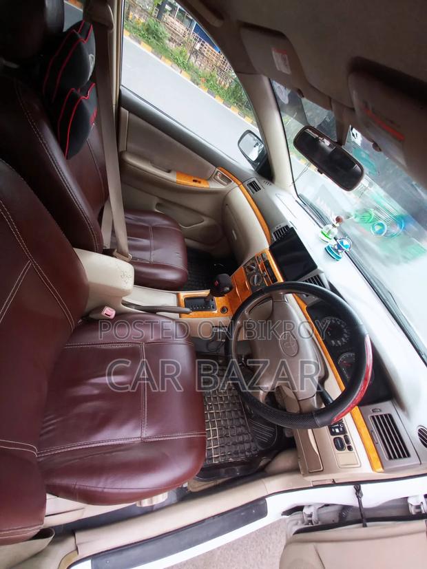 Toyota Corolla 2005 White