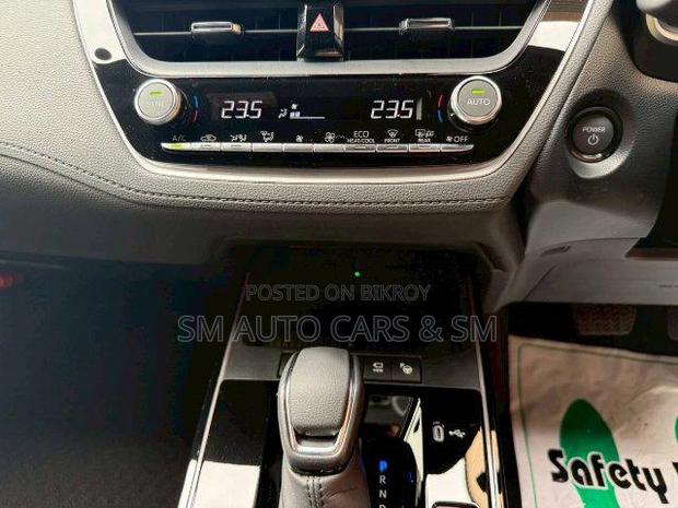 New Toyota Corolla Cross 2026 Brown