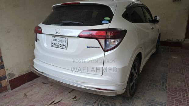 Honda Vezel 1.5 Hybrid 2WD 2014 Pearl