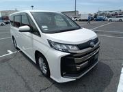 Toyota Noah 2022 Pearl for sale