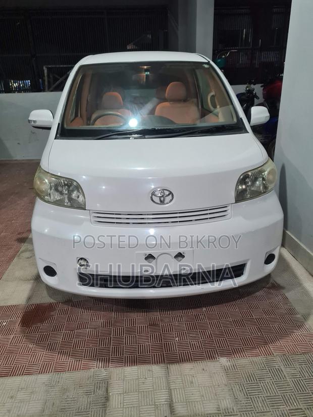 Toyota Porte 1.3 FWD 2010 Pearl