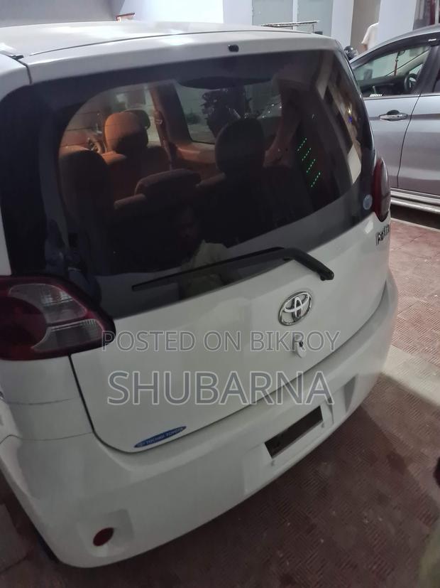 Toyota Porte 1.3 FWD 2010 Pearl