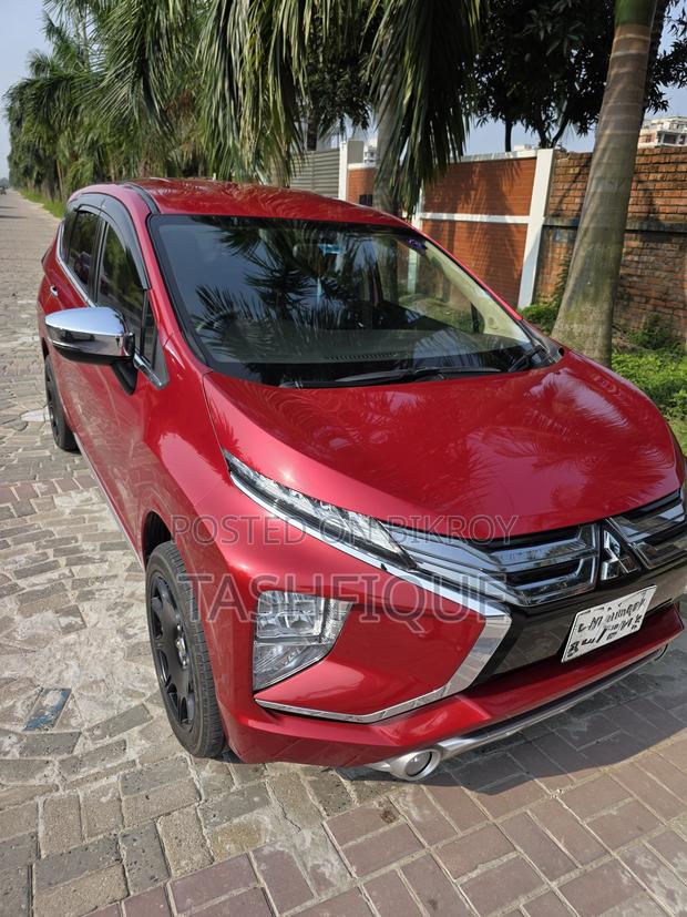 Mitsubishi Xpander 2022 Red
