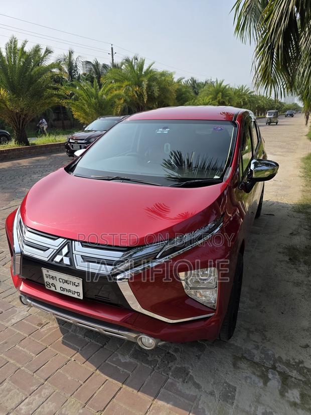 Mitsubishi Xpander 2022 Red