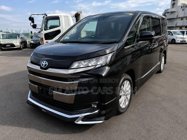Toyota Noah 2023 Black