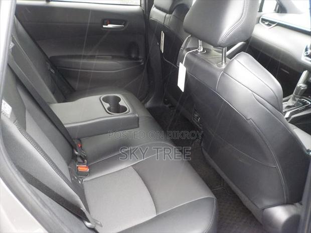 Toyota Corolla Cross 1.8 Hybrid FWD 2022 Gray