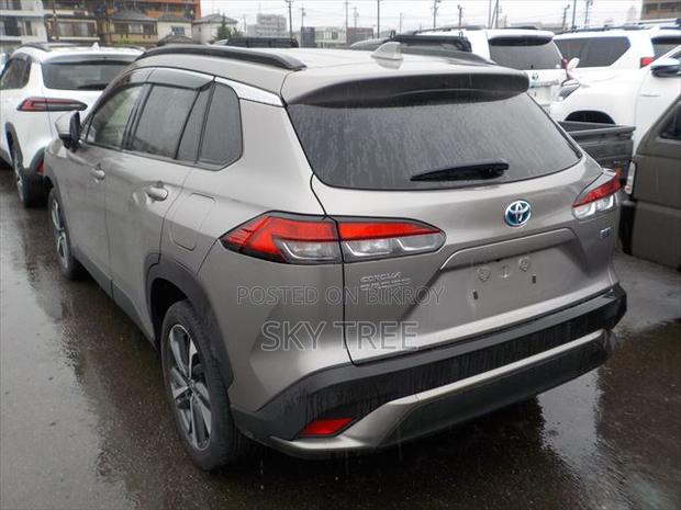 Toyota Corolla Cross 1.8 Hybrid FWD 2022 Gray