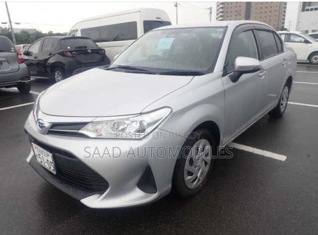 Toyota Axio 2021 Silver