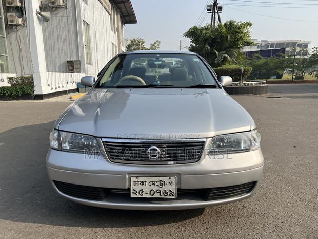 Nissan Sunny 2003 Silver
