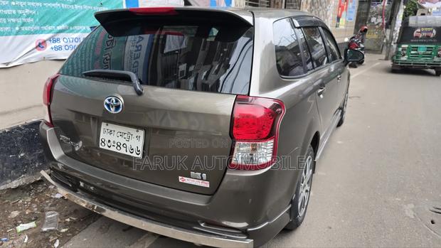 Toyota Corolla Fielder 1.5 Hybrid FWD 2014 Brown