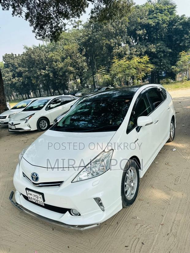 Toyota Prius 2014 Pearl
