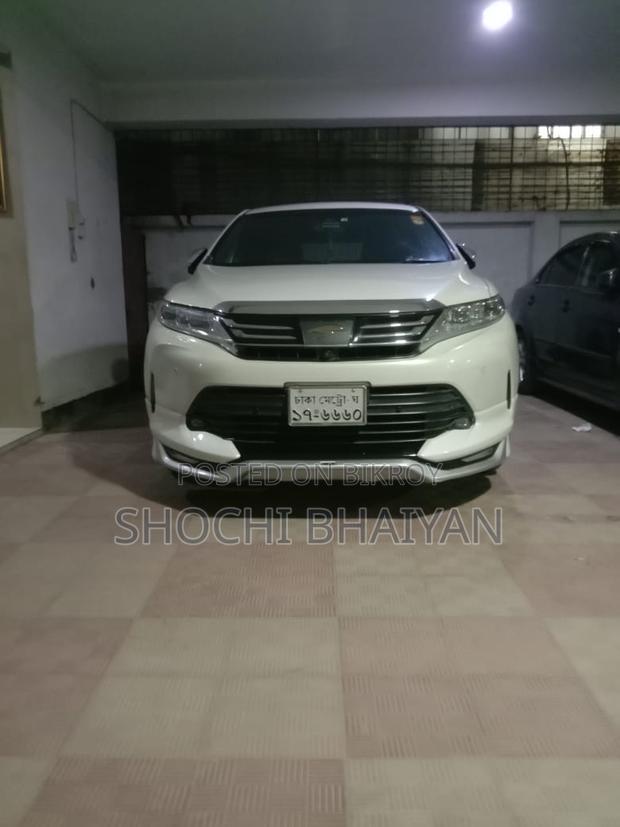 Toyota Harrier Hybrid Premium 2018 Pearl
