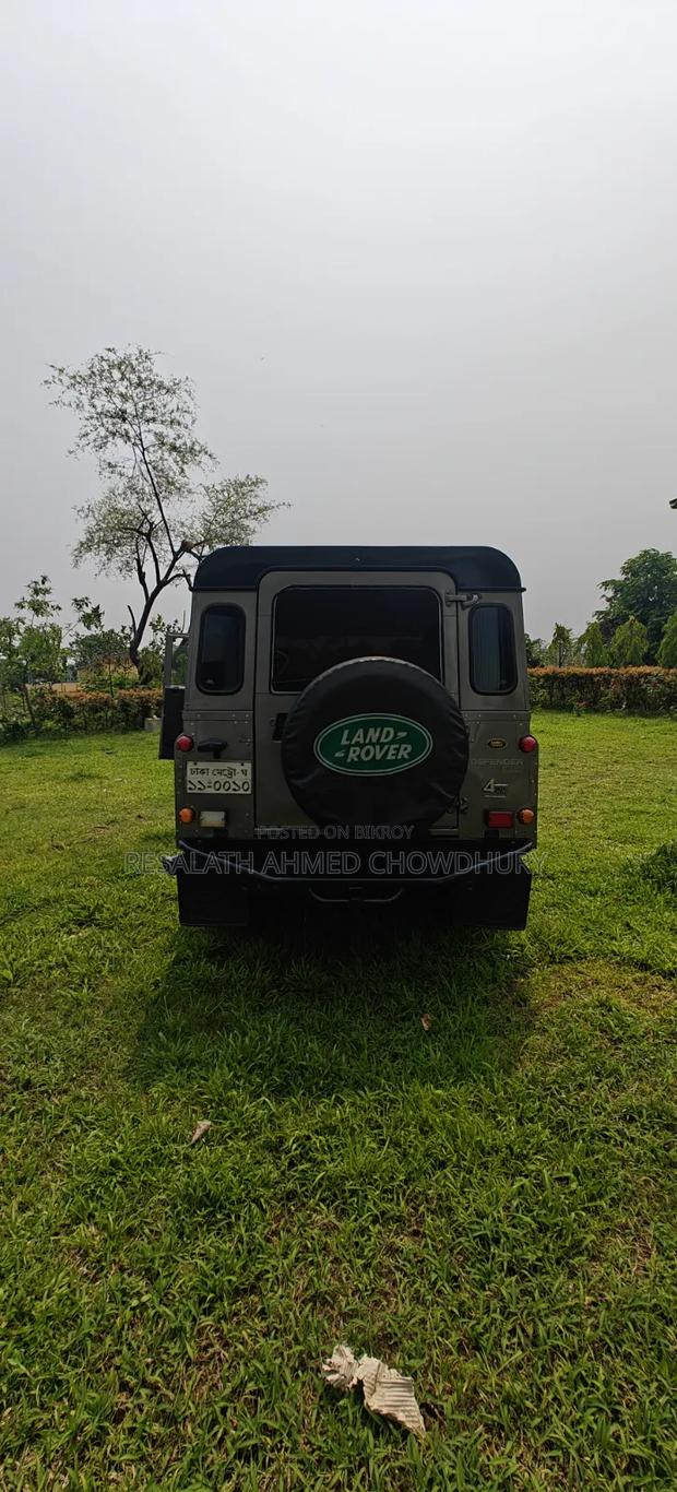Land Rover Defender 90 1994 Gray