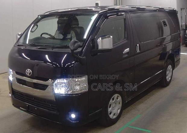 Toyota HiAce 2023 Black