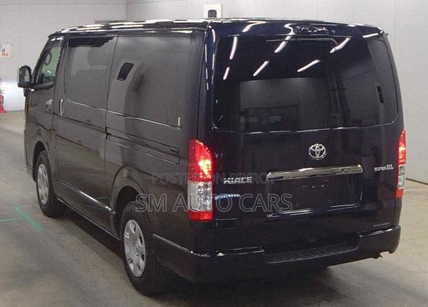 Toyota HiAce 2023 Black