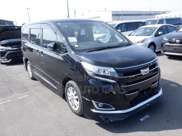 Toyota Noah 1.8 FWD Hybrid (7 Seater) 2021 Black