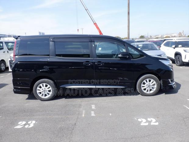 Toyota Noah 1.8 FWD Hybrid (7 Seater) 2021 Black
