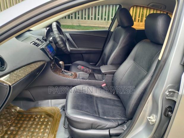 Mazda Axela 2011 Gray