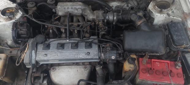 Toyota Corolla 1.3 Saloon 1992 Off White