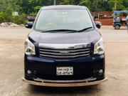 Toyota Noah 2012 Purple for sale