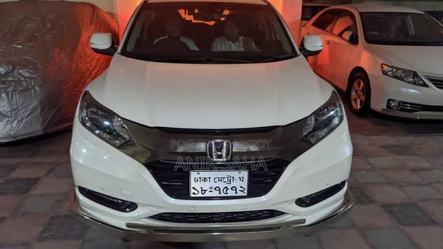 Honda Vezel 1.5 Hybrid 2WD 2016 Pearl