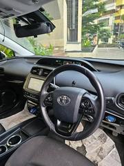 Toyota Prius 2018 Pearl for sale