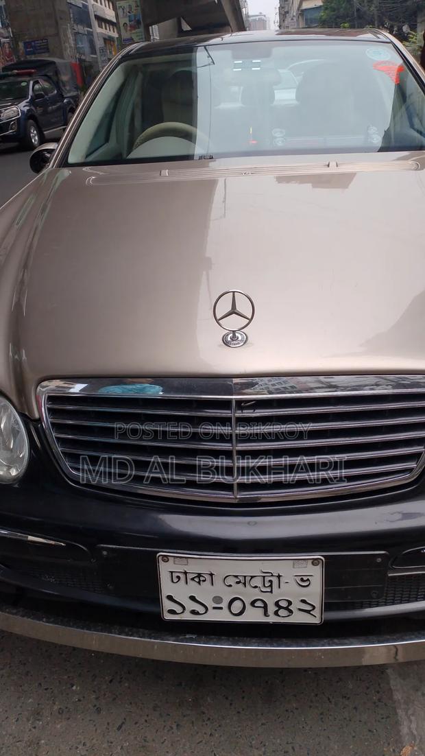 Mercedes-Benz E240 2011 Silver